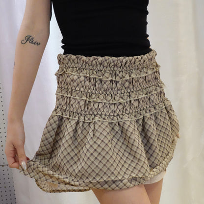 RUFFLE DETAIL MINI SKIRT